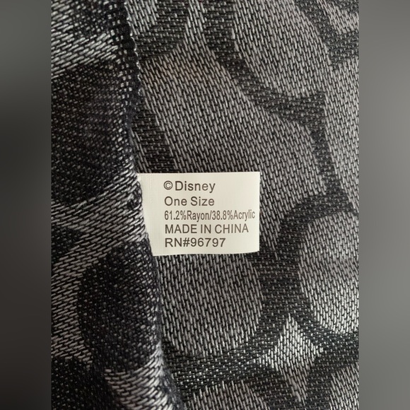 Disney Mickey Mouse scarf/shawl, reversible light gray and dark gray, 25”x70” - Picture 3 of 4